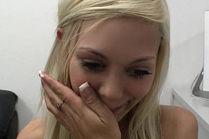 少妇色诱xxxlxxhd Porn
